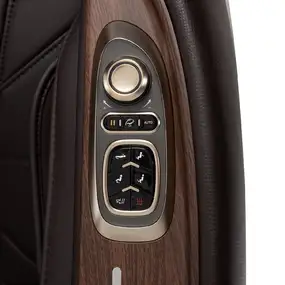 Массажное кресло Amamedic Hilux 4D Brown